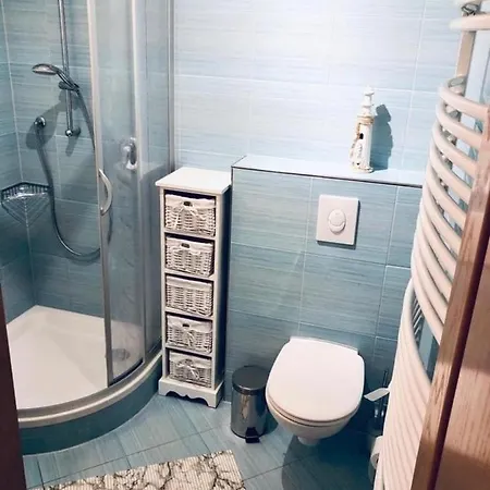 Διαμέρισμα Boddenkieker - #a43747 Prerow